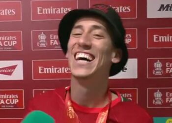 Jones et Tsimikas révèlent le nouveau surnom du défenseur grec