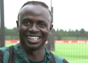 Mane reste timide sur ses pourparlers contractuels