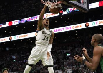 Playoffs NBA, Boston Celtics-Milwaukee Bucks 89-101