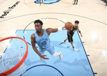 Résultats des séries éliminatoires de la NBA: Memphis bat Golden State dans le match-5