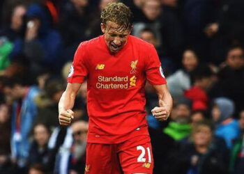 Comment Lucas Leiva a réagi au penalty de Kostas Tsimikas en finale de la FA Cup