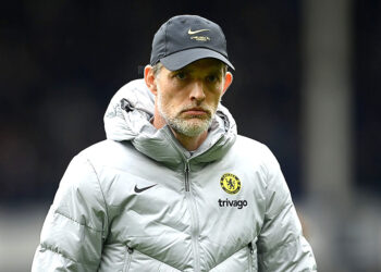 Les défenseurs seront prioritaires cet été, mais cela ne signifie pas que nous ignorons le milieu de terrain –