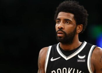Nba, Irving exerce l’option joueur : futur à Brooklyn, mais…