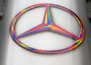 F1 Azerbaïdjan, Mercedes avec une étoile pour le mouvement gay.  Et les autres équipes…