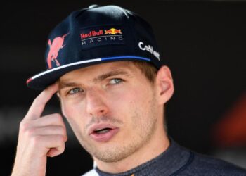 « Ferrari ? Je pensais qu’il avait déjà gagné. Mais ce n’est pas fini non plus. »