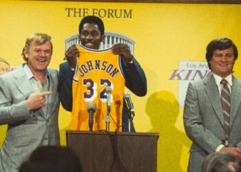 Winning Time, la série télévisée Lakers de Magic Johnson : où la voir