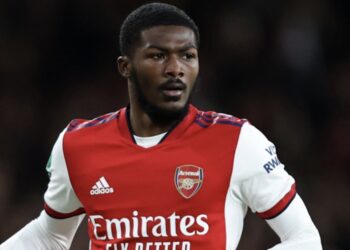 Salle de départ : Maitland-Niles, Torreira, Mari, Tavares