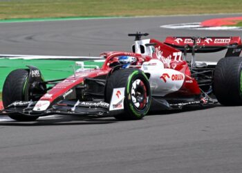 Bottas se démarque dans FP1, Sainz dans la troisième unité de puissance