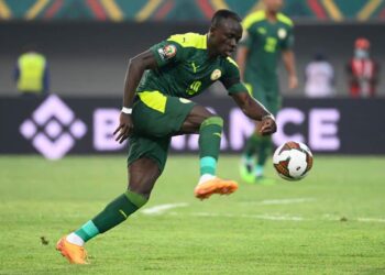 Sadio Mane bat les stars de Chelsea et Liverpool pour un prix international