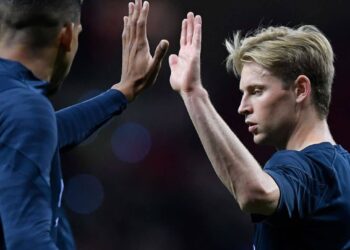 La relation de Frenkie De Jong avec Erik ten Hag « pas particulièrement spéciale », déclare The Athletic – News 24