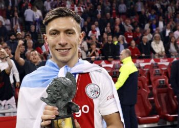 Jaap Staam soutient Lisandro Martinez pour prospérer à Man United – News 24