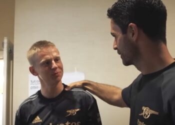 Oleksandr Zinchenko signe et est sérieux