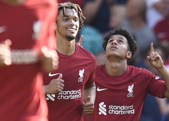 Fabio Carvalho révèle une conversation à la mi-temps dans le vestiaire qui a inspiré la projection impitoyable de Bournemouth en seconde période