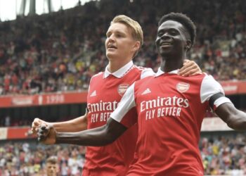 Tout va bien à droite (surtout)