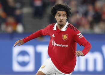 Zidane Iqbal devrait avoir une chance à Manchester United cette saison – News 24