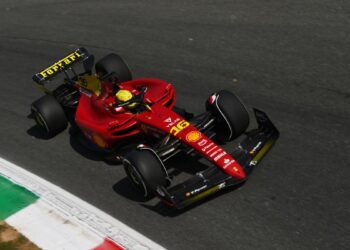 F1 Monza, Ferrari démarre bien: en FP1 Leclerc précède Sainz et Russell