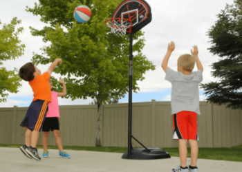 Comment choisir un panier de basket sur pied ?