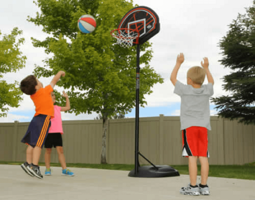 Comment choisir un panier de basket sur pied ?