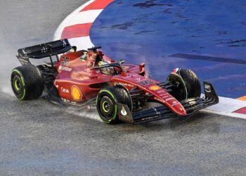F1 libre 3 à Singapour, Leclerc et Ferrari devant Verstappen.  Sainz est 3ème