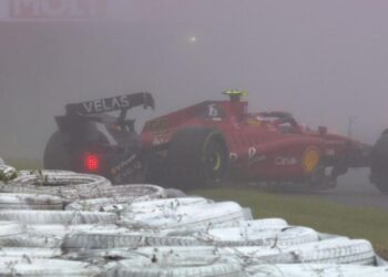 Sainz et la peur après l’accident : « J’étais encore là et entre les mains de Dieu »