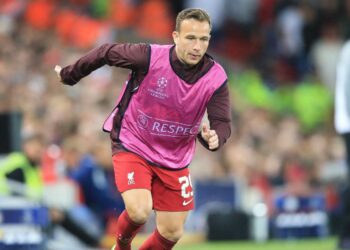 Arthur Melo brise le silence en admettant une blessure déchirante