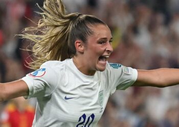 Ella Toone discute de ses ambitions pour la saison –