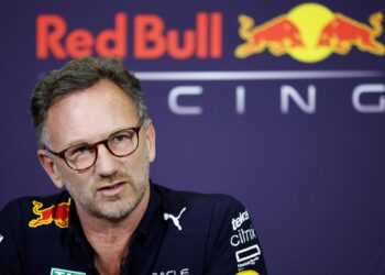 La défense de Horner : « La FIA a accepté les circonstances atténuantes de Red Bull. Amende lourde »