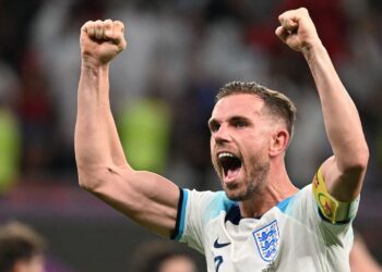 Carragher conseille à Henderson de jouer un rôle vital pour l’Angleterre