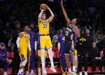 Résultats Nba: Lakers et Cleveland, victoires en prolongation.  Dossiers Doncic