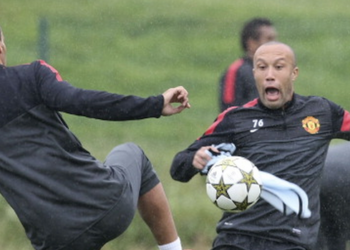 Mikael Silvestre défend les stars offensives de Manchester United – News 24