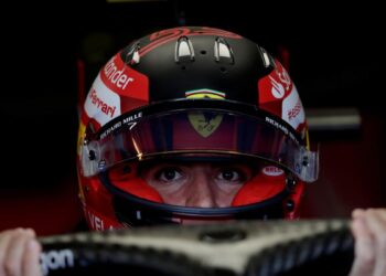 Interview de Carlos Sainz sur Ferrari F1 et le Championnat du monde 2023 : « Je vais commencer plus fort »