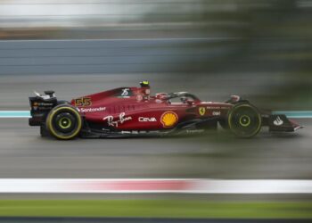 Dernier test F1 à Abu Dhabi: Ferrari ferme devant avec Sainz et Leclerc