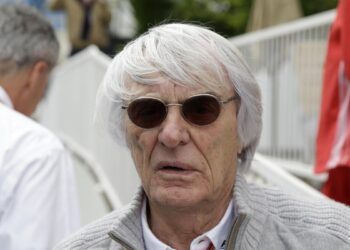 Voici Lucky !  la série F1 selon Bernie Ecclestone