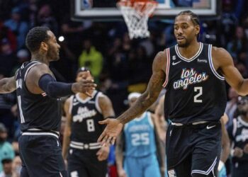 Résultats NBA : pour Leonard panier décisif, Harden et Curry flop