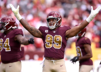 Les commandants de Washington Chase Young s’apprêtent à faire leurs débuts en 2022