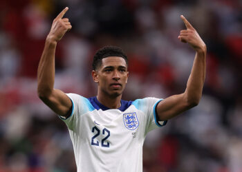 Fabrizio Romano fait le point sur la poursuite du transfert au milieu de terrain de Liverpool