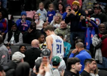 La NBA distribue 11 suspensions après la bagarre Pistons-Magic