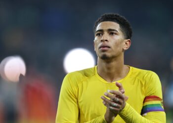 Le père de la cible de Liverpool veut qu’il rejoigne les Reds alors que la tête est tournée par les intérêts de transfert – rapport