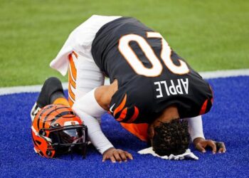 Eli Apple est brûlé par Twitter après la perte du championnat AFC