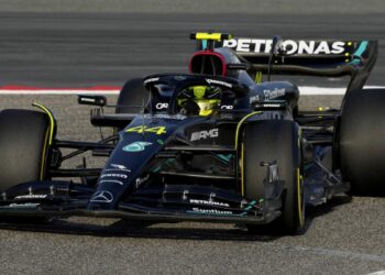 F1 La Mercedes W14 se débat: maintenant la version B est prête à Brackley