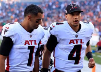 Inconnu si les Falcons d’Atlanta restent avec Desmond Ridder au QB