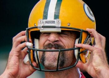 L’avenir d’Aaron Rodgers dans la NFL a été décidé lors d’une retraite dans les ténèbres