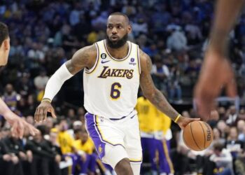 LeBron James, la blessure : plusieurs semaines d’absence, l’alarme des Lakers