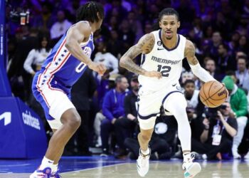 Ja Morant accusé : passage à tabac et menaces d’armes à feu contre un jeune de 17 ans