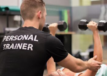 Les avantages d'un coach sportif pour apprendre la musculation