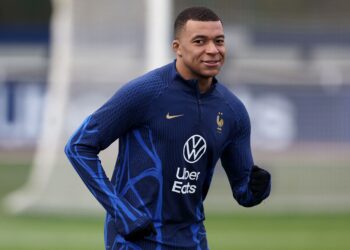 « Vous devez écouter » – Cissé plaide pour le transfert de Liverpool à Mbappe