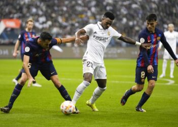 Comment parier sur le Real Madrid vs Barcelone en Arizona