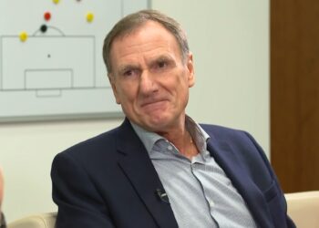 Phil Thompson pense que la pré-saison raccourcie a affecté Liverpool