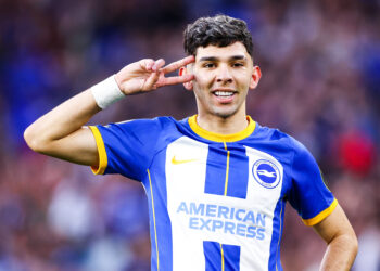 La super frappe d'Enciso envoie Brighton en Ligue Europa