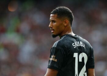 William Saliba en action pour Arsenal en septembre 2022